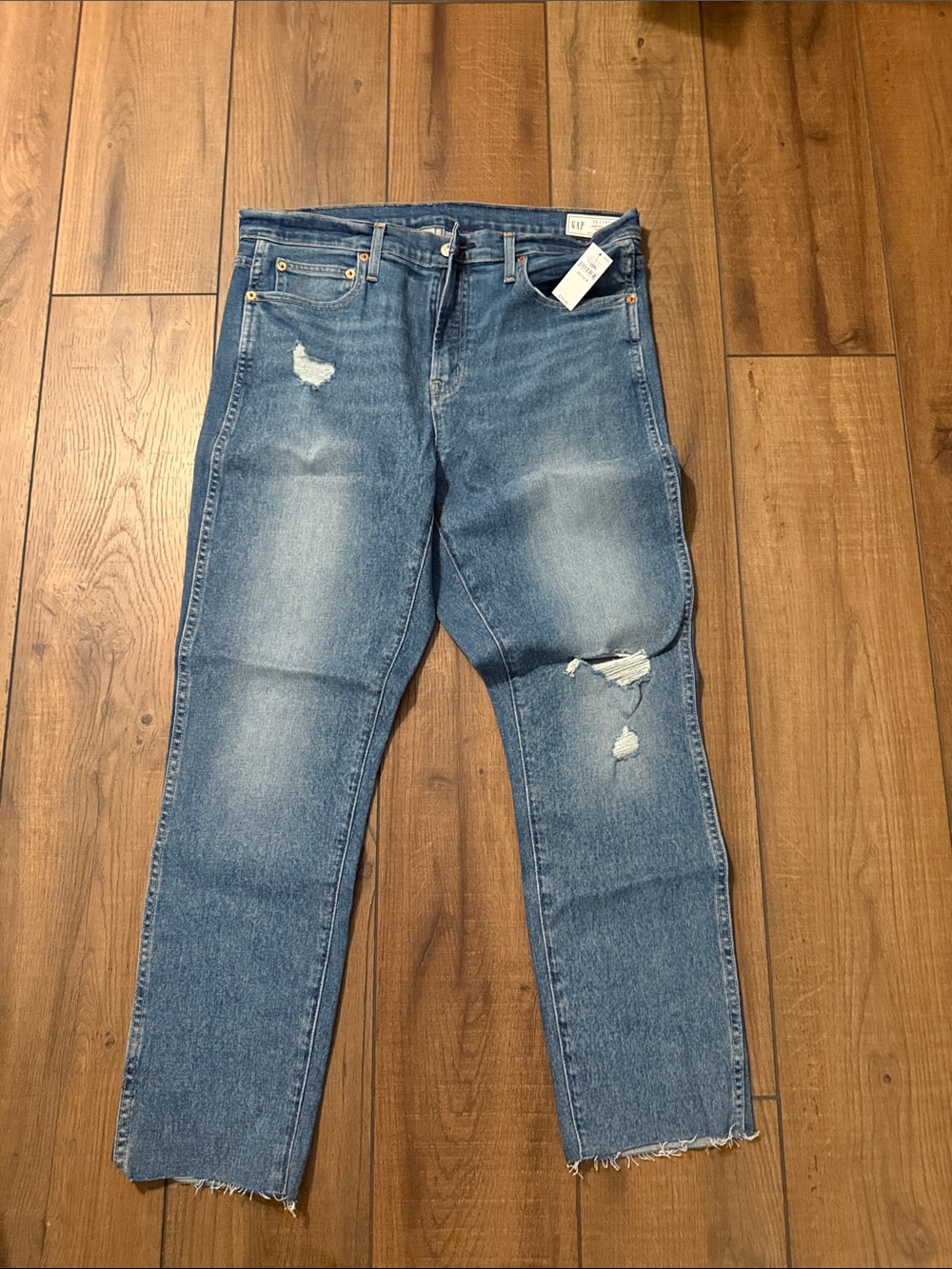 GAP Vintage Slim Mid Rise Size 32/14 Light Blue Relaxed Distressed Jeans
